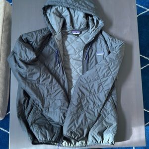 Patagonia quilted diamond hooded jacket